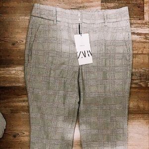 Zara pants, size 2. Tags still on